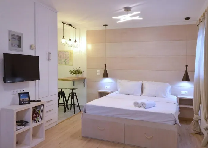 Petralona, A Sweet And Cozy Apartment